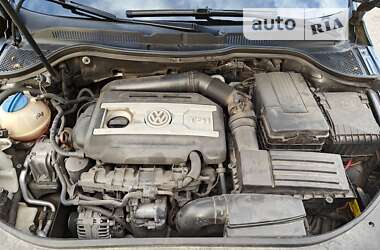 Купе Volkswagen CC / Passat CC 2013 в Олександрії