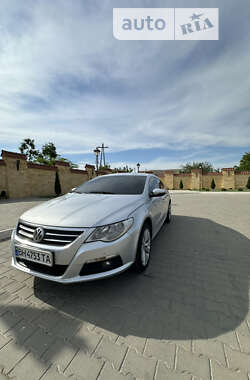 Купе Volkswagen CC / Passat CC 2010 в Измаиле