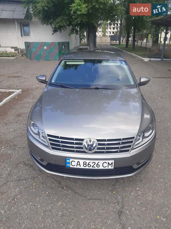 Купе Volkswagen CC / Passat CC 2012 в Киеве