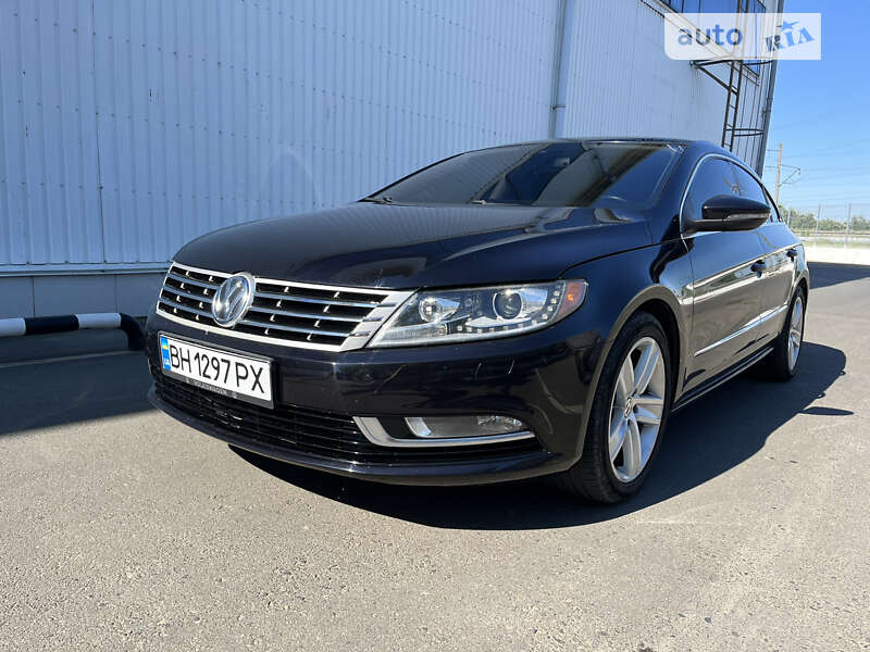 Купе Volkswagen CC / Passat CC 2012 в Білгороді-Дністровському