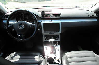 Купе Volkswagen CC / Passat CC 2010 в Києві