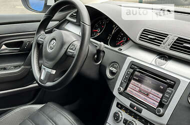 Купе Volkswagen CC / Passat CC 2012 в Киеве