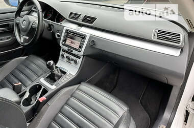 Купе Volkswagen CC / Passat CC 2012 в Киеве