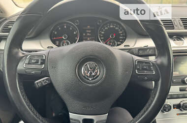 Купе Volkswagen CC / Passat CC 2013 в Львові