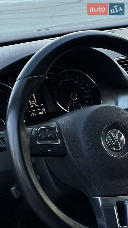 Купе Volkswagen CC / Passat CC 2013 в Киеве