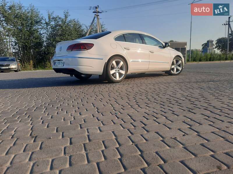 Купе Volkswagen CC / Passat CC 2013 в Львове