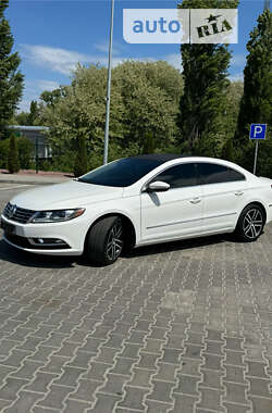 Купе Volkswagen CC / Passat CC 2013 в Кременчуці