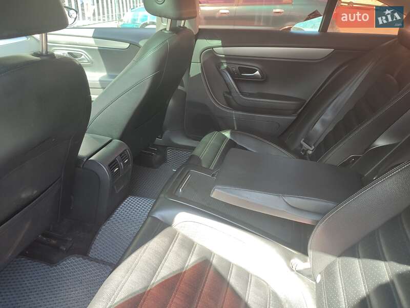 Купе Volkswagen CC / Passat CC 2011 в Ємільчиному
