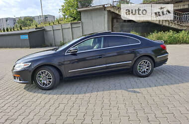 Купе Volkswagen CC / Passat CC 2010 в Дрогобыче