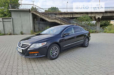 Купе Volkswagen CC / Passat CC 2010 в Дрогобыче