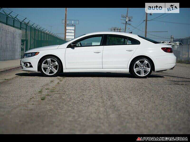 Купе Volkswagen CC / Passat CC 2015 в Львові