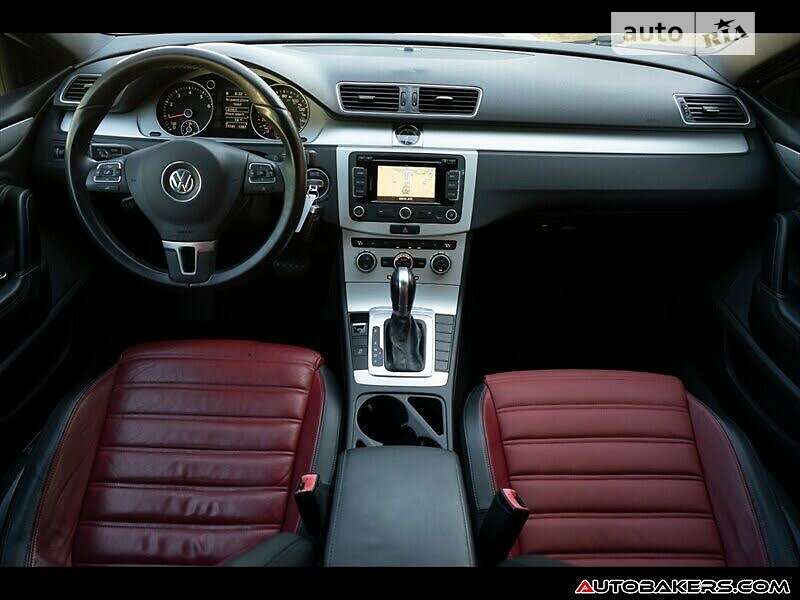 Купе Volkswagen CC / Passat CC 2015 в Львові