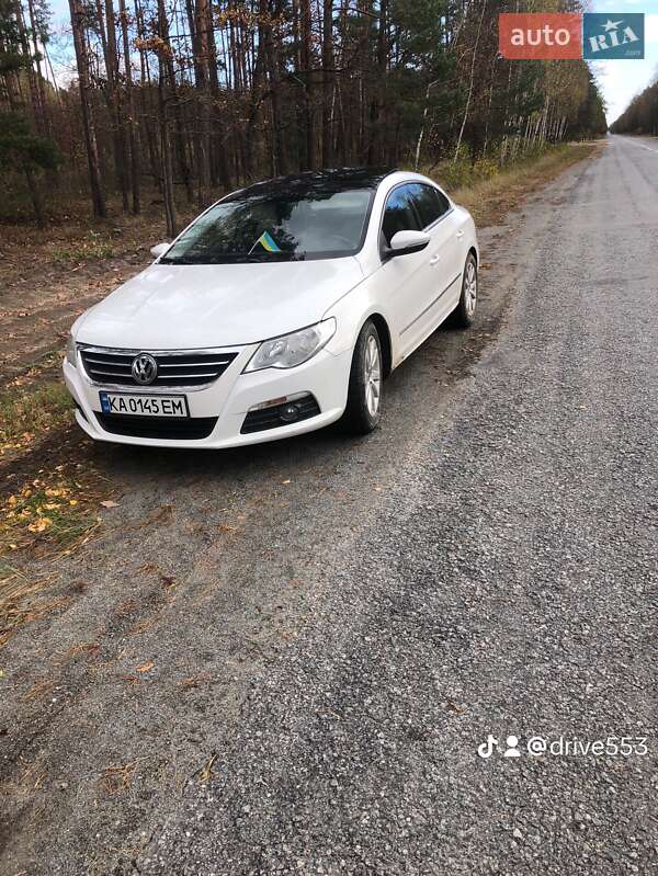Купе Volkswagen CC / Passat CC 2010 в Барановке