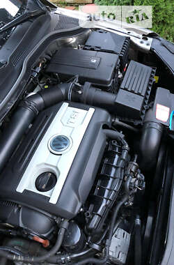 Купе Volkswagen CC / Passat CC 2013 в 