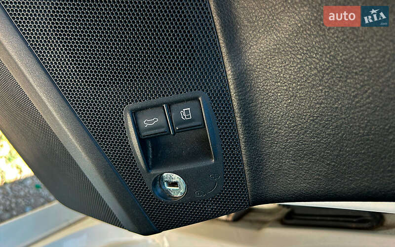 Купе Volkswagen CC / Passat CC 2010 в Вільнянську