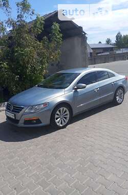 Купе Volkswagen CC / Passat CC 2010 в Звягелі