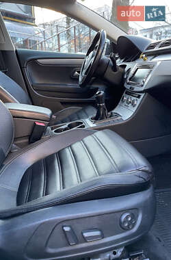 Купе Volkswagen CC / Passat CC 2013 в 