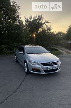 Купе Volkswagen CC / Passat CC 2011 в Рівному