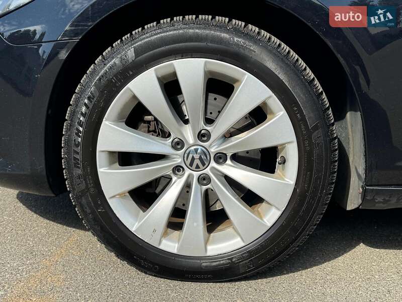 Купе Volkswagen CC / Passat CC 2014 в Киеве