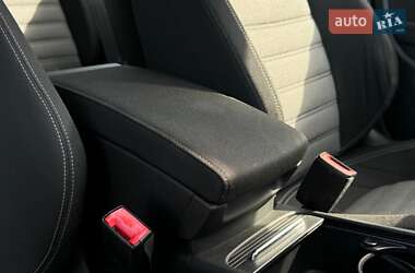 Купе Volkswagen CC / Passat CC 2014 в 