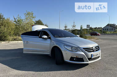 Купе Volkswagen CC / Passat CC 2011 в Звягеле