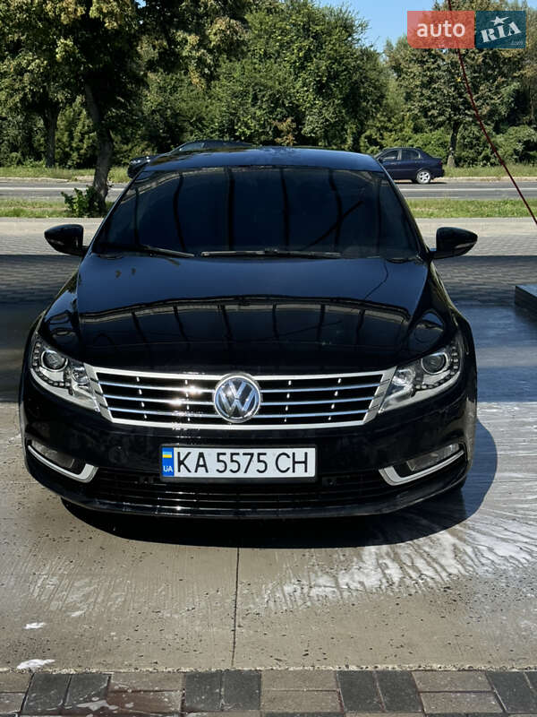 Купе Volkswagen CC / Passat CC 2014 в Староконстантинове