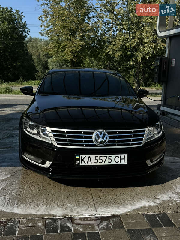 Купе Volkswagen CC / Passat CC 2014 в Староконстантинове