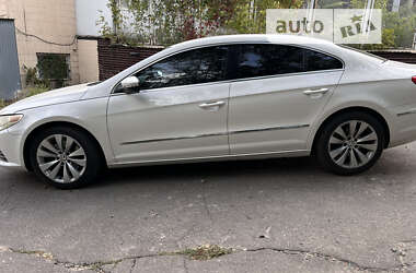 Купе Volkswagen CC / Passat CC 2010 в Киеве