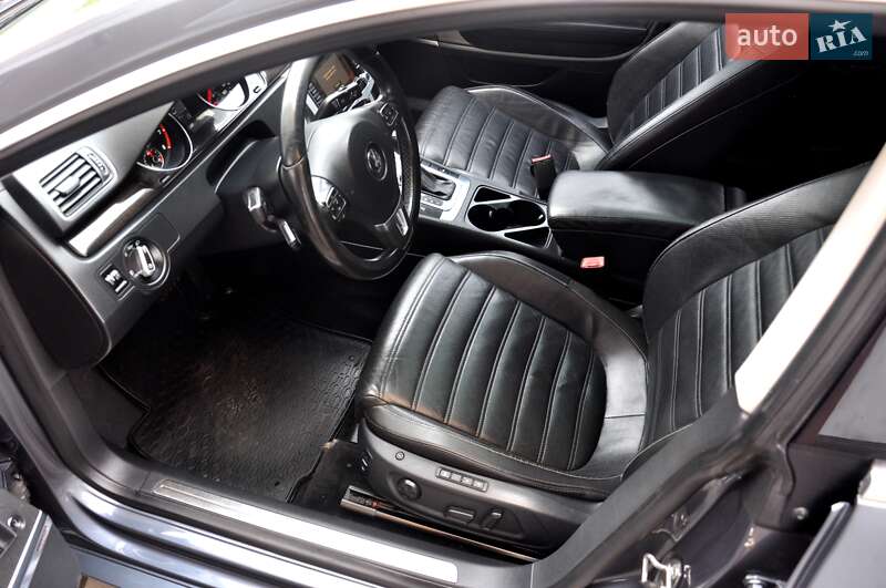 Купе Volkswagen CC / Passat CC 2013 в Львове