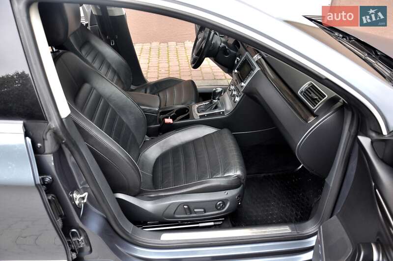 Купе Volkswagen CC / Passat CC 2013 в Львове