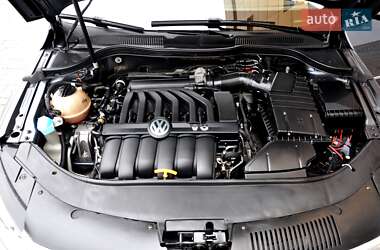Купе Volkswagen CC / Passat CC 2013 в Львове