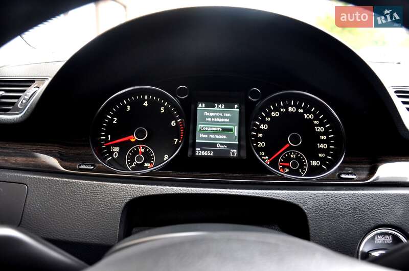 Купе Volkswagen CC / Passat CC 2013 в Львове