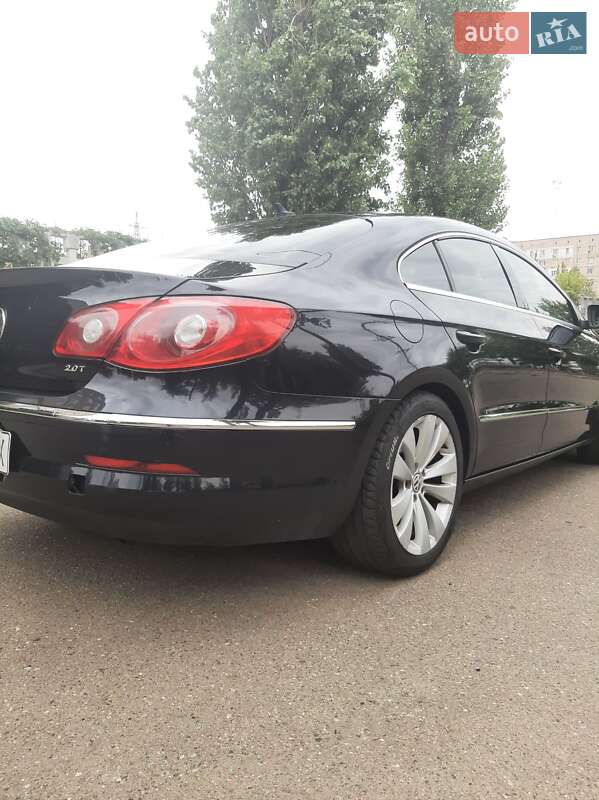 Купе Volkswagen CC / Passat CC 2010 в Николаеве
