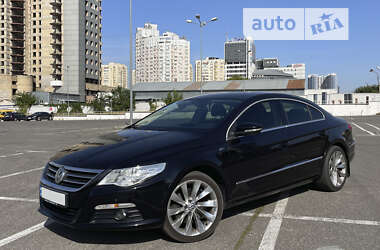 Купе Volkswagen CC / Passat CC 2011 в Киеве