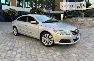 Купе Volkswagen CC / Passat CC 2011 в Киеве