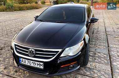 Купе Volkswagen CC / Passat CC 2011 в 