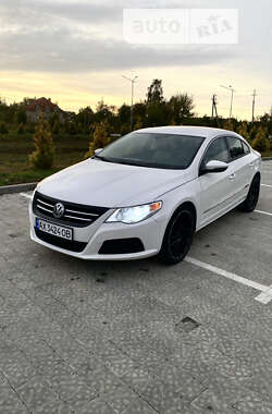 Купе Volkswagen CC / Passat CC 2010 в Мостиске