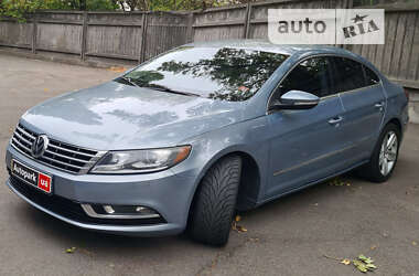 Купе Volkswagen CC / Passat CC 2012 в Киеве