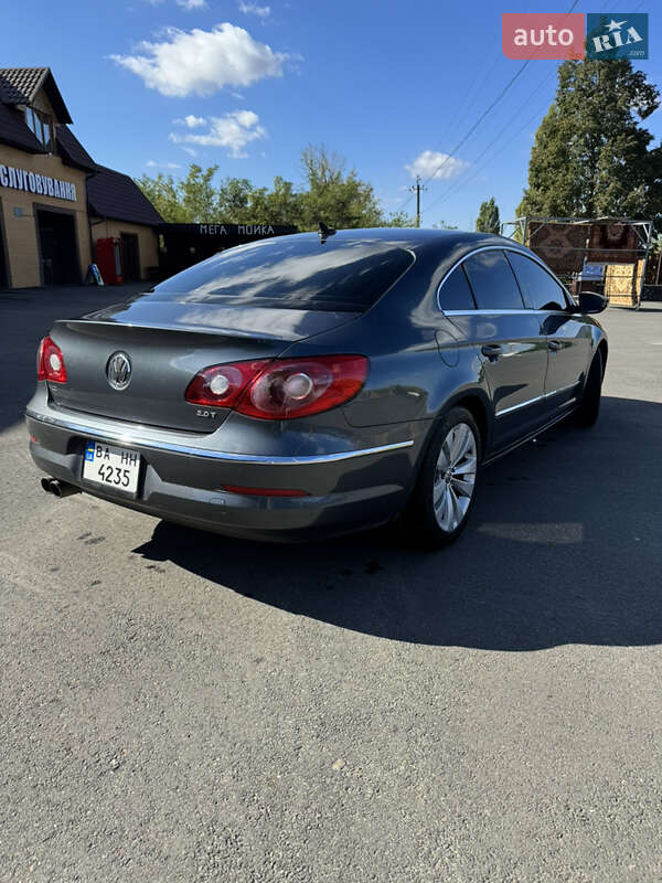Купе Volkswagen CC / Passat CC 2010 в Голованевске