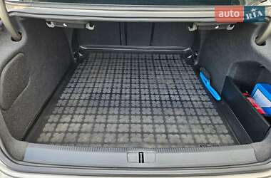 Купе Volkswagen CC / Passat CC 2012 в 