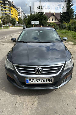 Купе Volkswagen CC / Passat CC 2011 в Львове