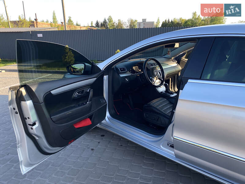 Купе Volkswagen CC / Passat CC 2011 в Шептицькому