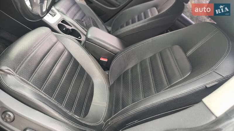 Купе Volkswagen CC / Passat CC 2010 в Подільську