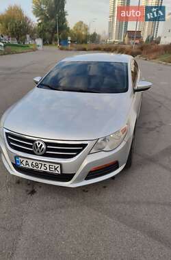 Купе Volkswagen CC / Passat CC 2011 в 