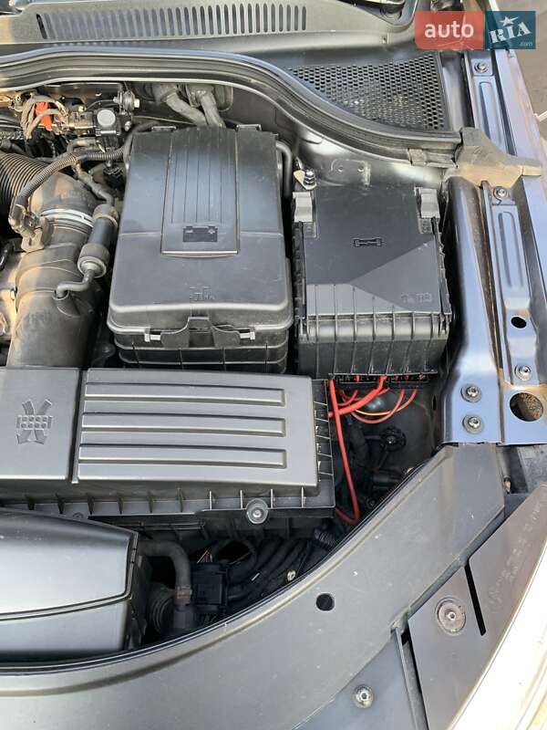 Купе Volkswagen CC / Passat CC 2011 в Киеве