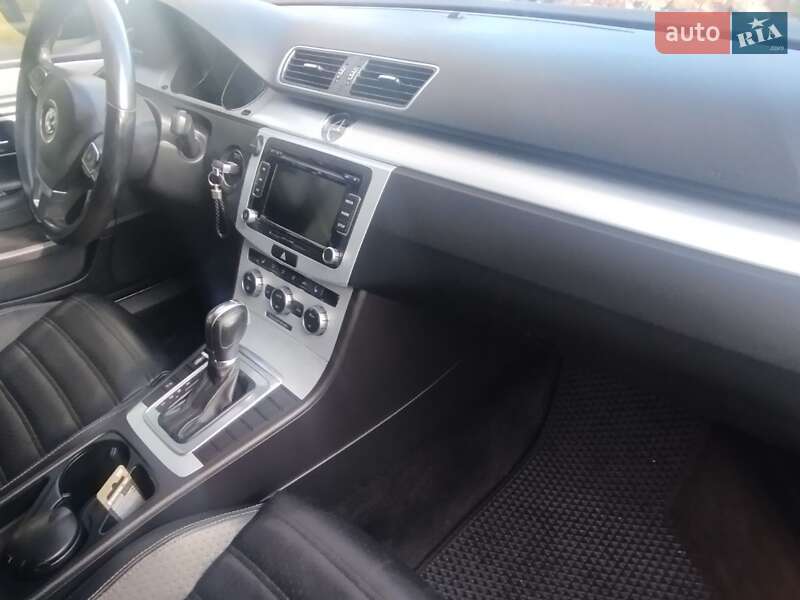 Купе Volkswagen CC / Passat CC 2012 в Полтаве