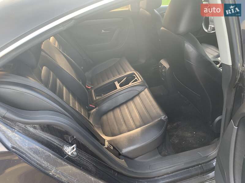 Купе Volkswagen CC / Passat CC 2010 в Луцьку