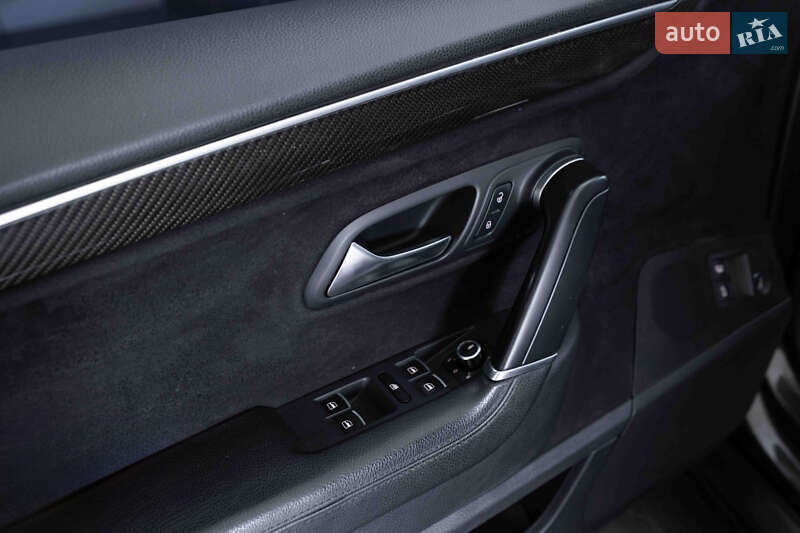 Купе Volkswagen CC / Passat CC 2013 в Бурыни