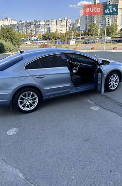 Купе Volkswagen CC / Passat CC 2010 в 