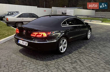 Купе Volkswagen CC / Passat CC 2012 в Киеве